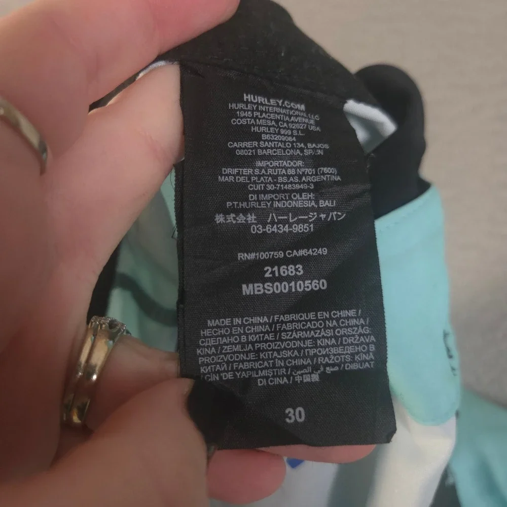 Hurley excellent used